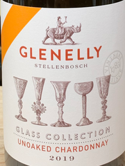Laad afbeelding in Galerij-viewer, Wijn kopen bij Bouchon daar krijgt u de beste wijn voor de beste prijs. Betaal niet teveel voor wijn. Deze wijn is de Glenelly Glass Collection Unoaked Chardonnay uit Zuid Afrika. Deze Zuid Afrikaanse wijn is heerlijk te drinken op een zonnige dag en goed te paren met spijs. 
