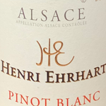 Laad afbeelding in Galerij-viewer, Henri Ehrhart Pinot Blanc deze wijn is te koop bij bouchon in den haag. 
